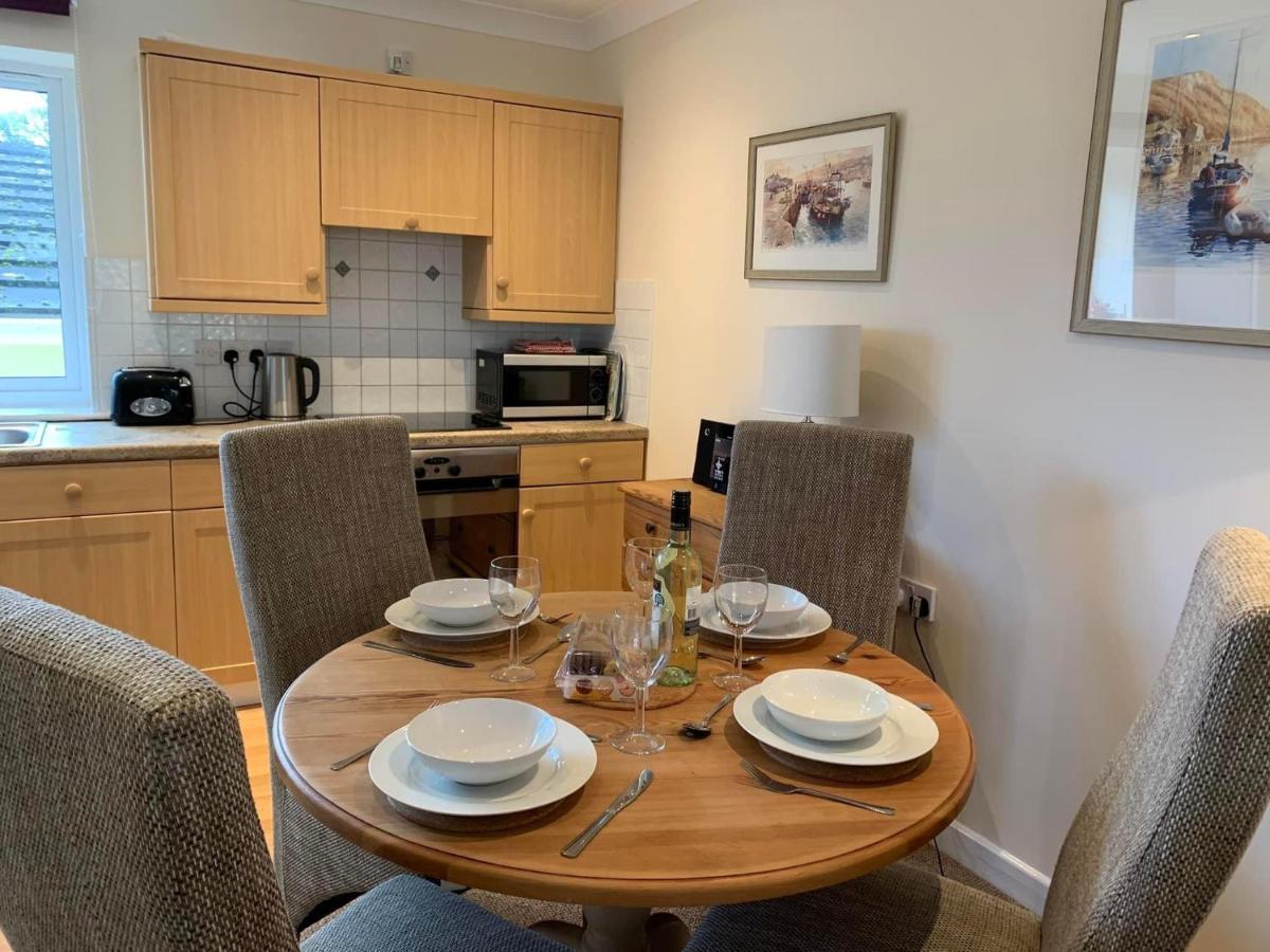 Fernhill Retreat Appartement Charmouth Buitenkant foto
