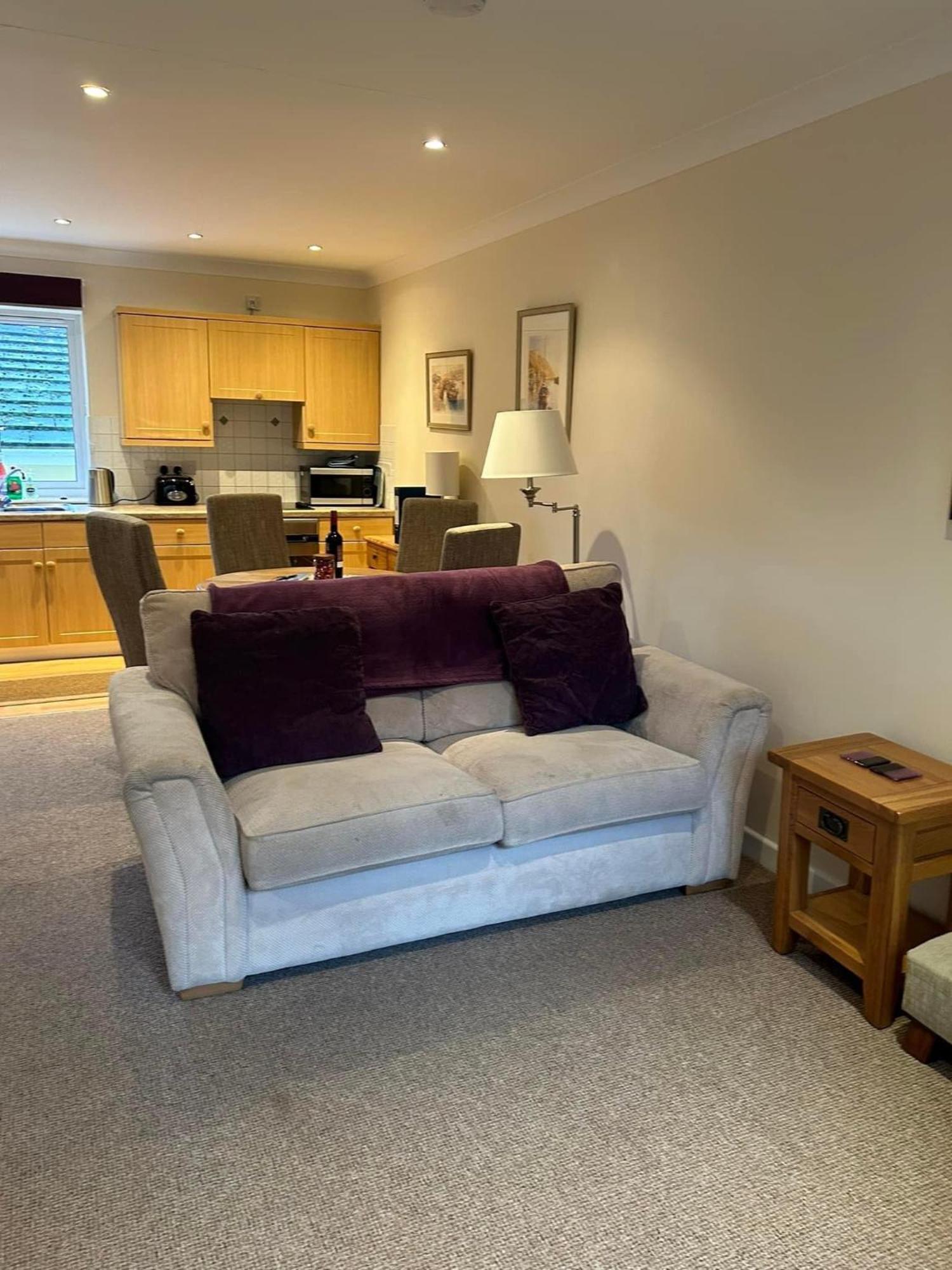 Fernhill Retreat Appartement Charmouth Buitenkant foto